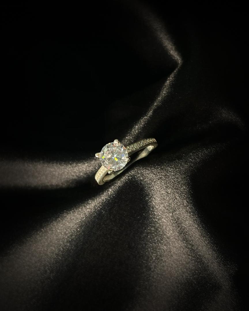 Anillo De Compromiso en Oro 18k
