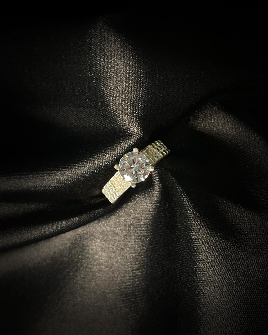 Anillo De Compromiso en Oro 18k