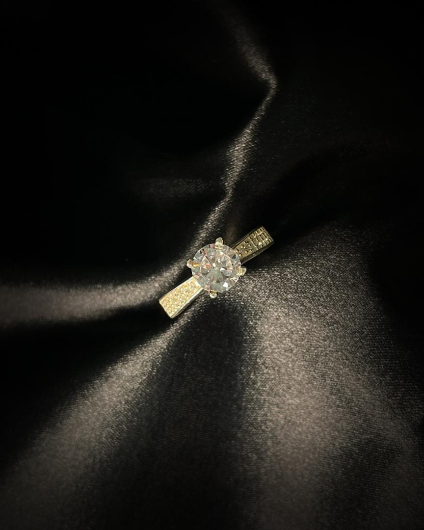 Anillo De Compromiso en Oro 18k